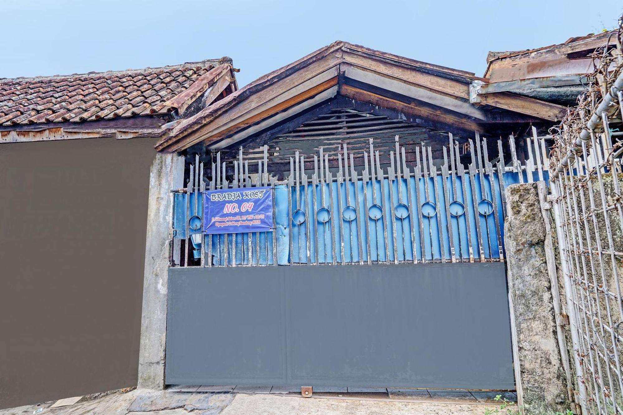 Oyo Life 92709 Kost Teras Cikapundung Syariah Hotel Bandung Kültér fotó